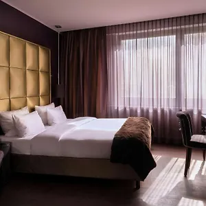 Roomers Frankfurt Central, Autograph Collection Francfort-sur-le-Main